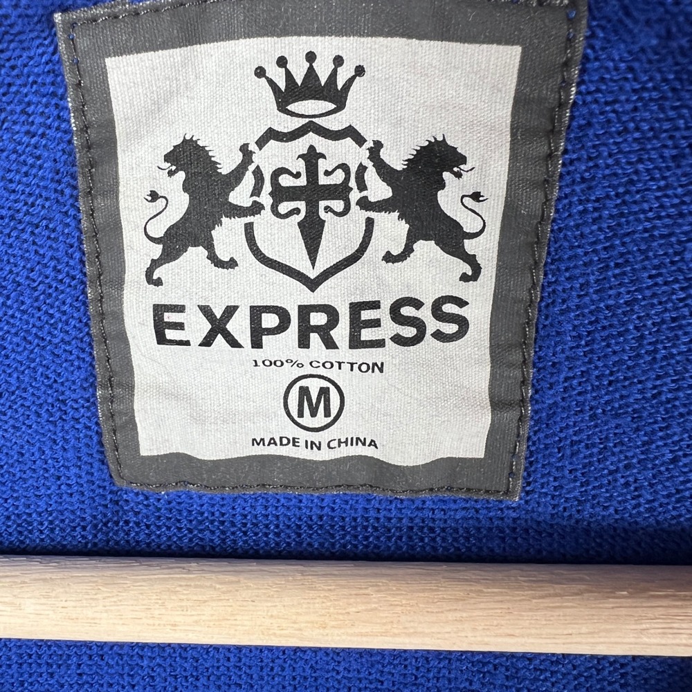 Y2k Express Men's Blue Argyle V Neck Sweater Size Medium Cotton Lion Logo‎ - Picture 4 of 7